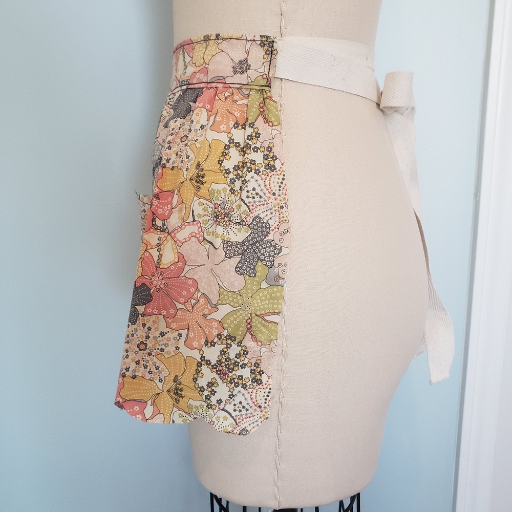 Vintage 1960's Flower Sack Apron - Picture 6 of 15